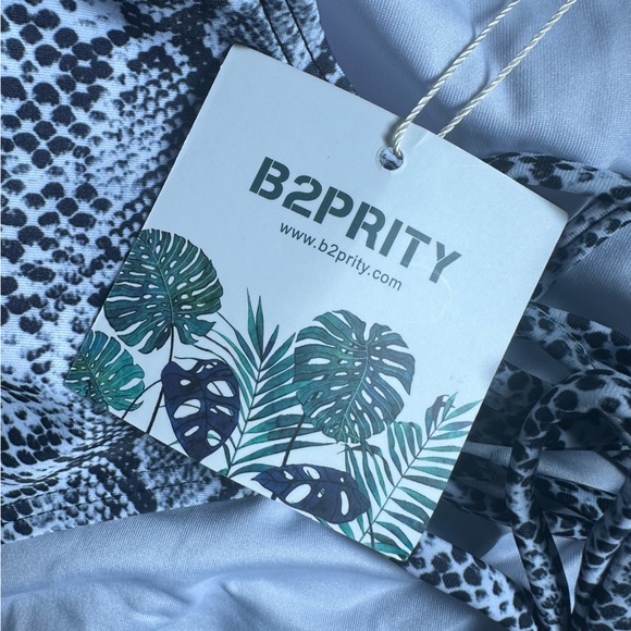 DONATING TOMORROW✨NWT✨B2PRITY One Piece Bathing Suit - Picture 5 of 7